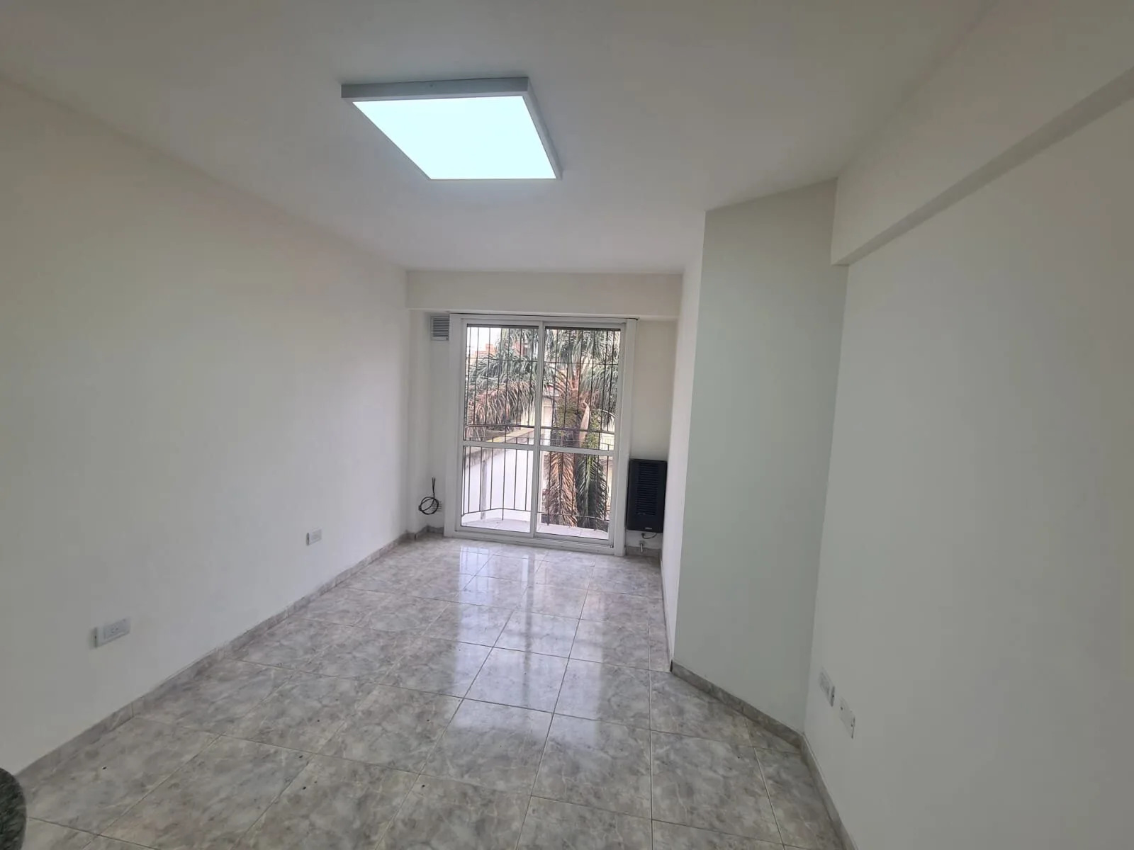 Monoambiente | Morón centro | a pocas cuadras de la estacíon foto 4
