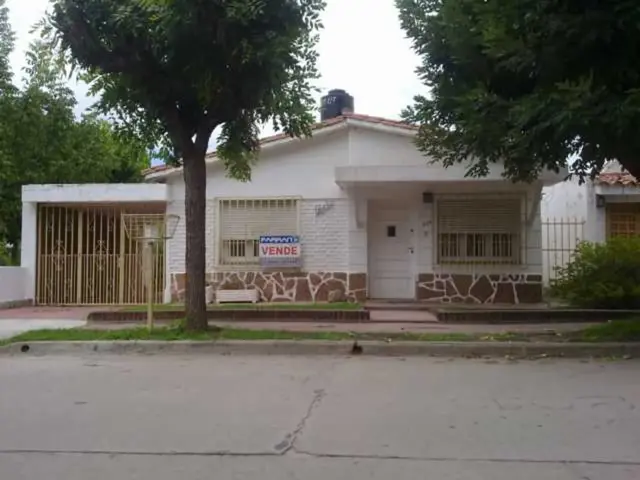 EXCELENTE CHALET + DPTO EN COSQUIN