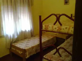 EXCELENTE CHALET + DPTO EN COSQUIN foto 5