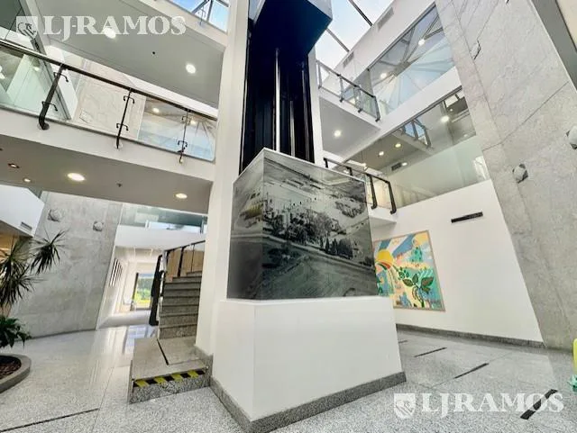 Alquiler de edificio de oficinas de en Lomas San Isidro foto 4