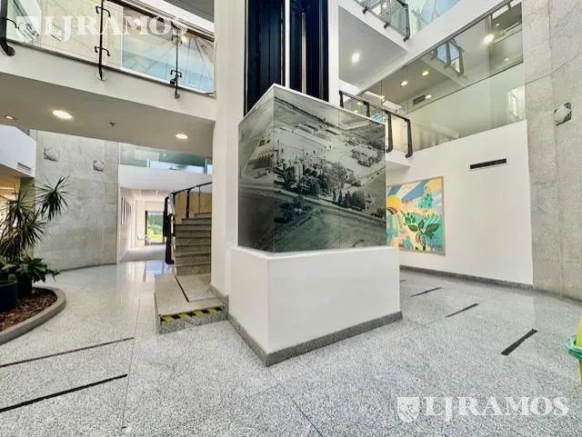 Alquiler de edificio de oficinas de en Lomas San Isidro foto 5
