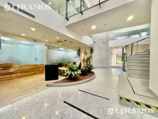 Alquiler de edificio de oficinas de en Lomas San Isidro foto 4