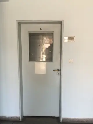 VENTA DE OFICINA AMOBLADA EN EDIFICIO RODRIGUEZ Y FLORES. SAN MIGUEL foto 3