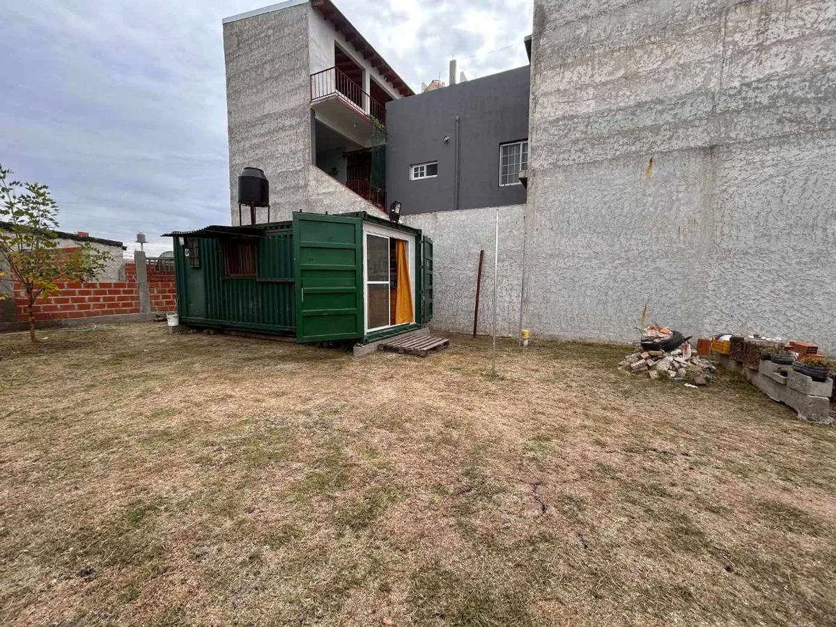 VENTA LOTE 200M2- CASA CONTAINER HABITABLE - GLEW foto 4