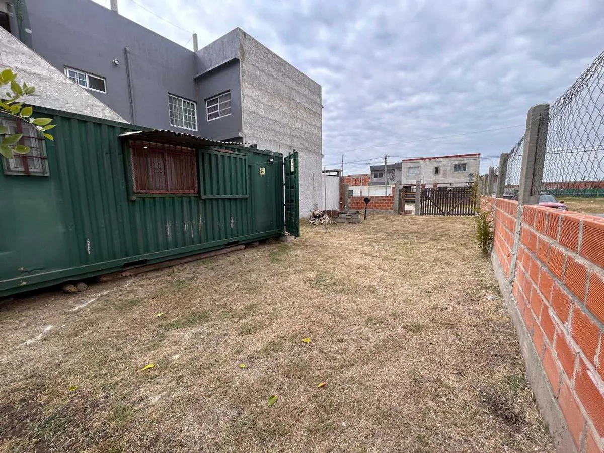 VENTA LOTE 200M2- CASA CONTAINER HABITABLE - GLEW foto 5