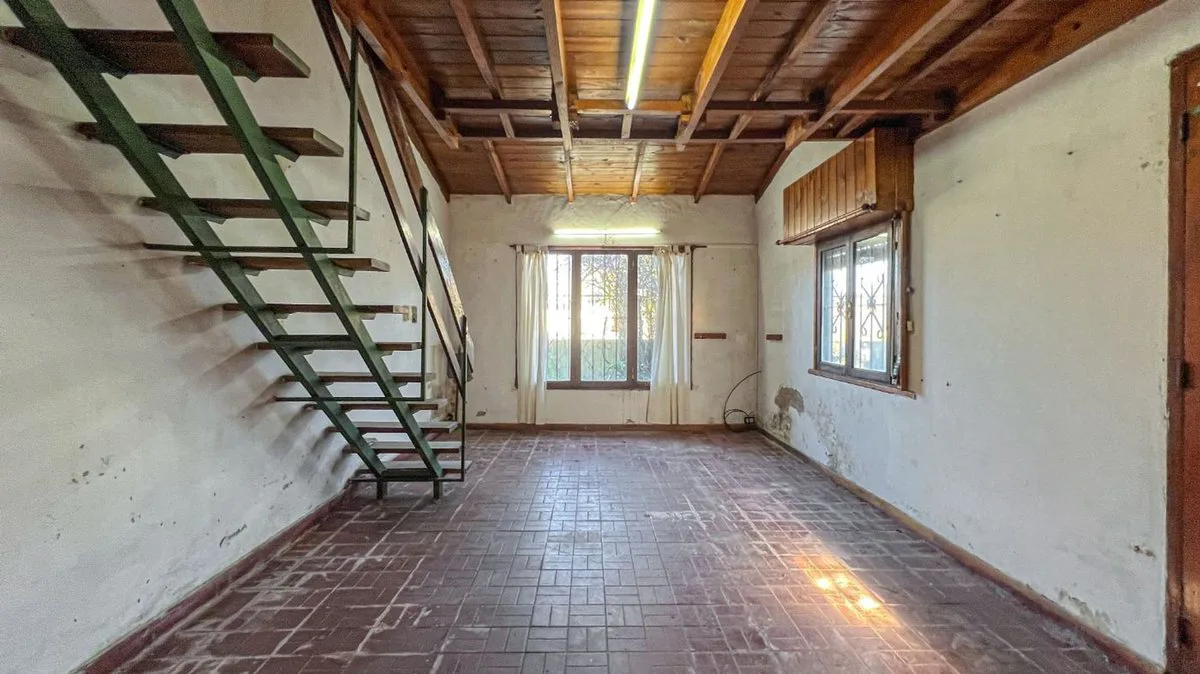 VENTA CASA 2 AMBIENTES, AEROPARQUE A RECICLAR foto 5