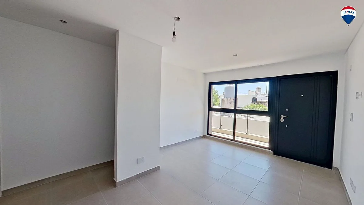 VENTA DEPARTAMENTO 2 AMBIENTES MORON foto 2