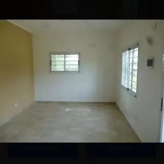 Varela Casa Moderna  Amplio Parque Aceptamos Permuta foto 2
