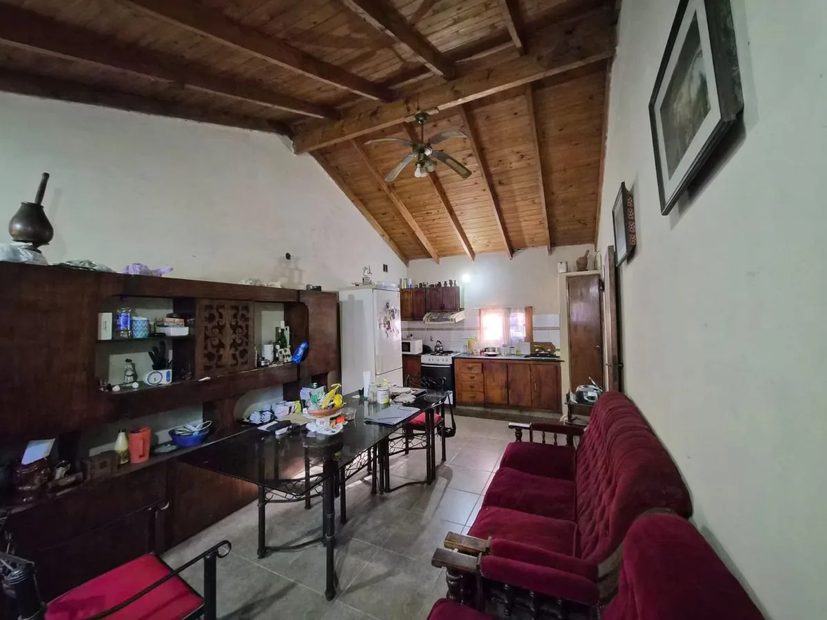 Venta casa 3 amb General Rodriguez con cochera foto 5