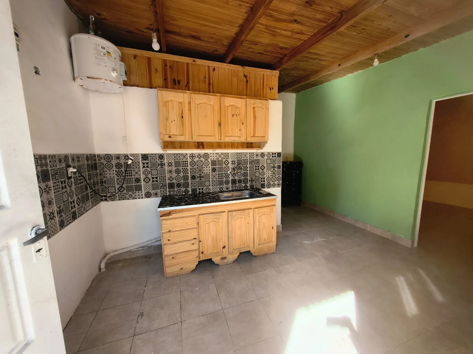 VENTA DE 4 DEPTOS LOTE DE 320 MTR PILAR foto 3