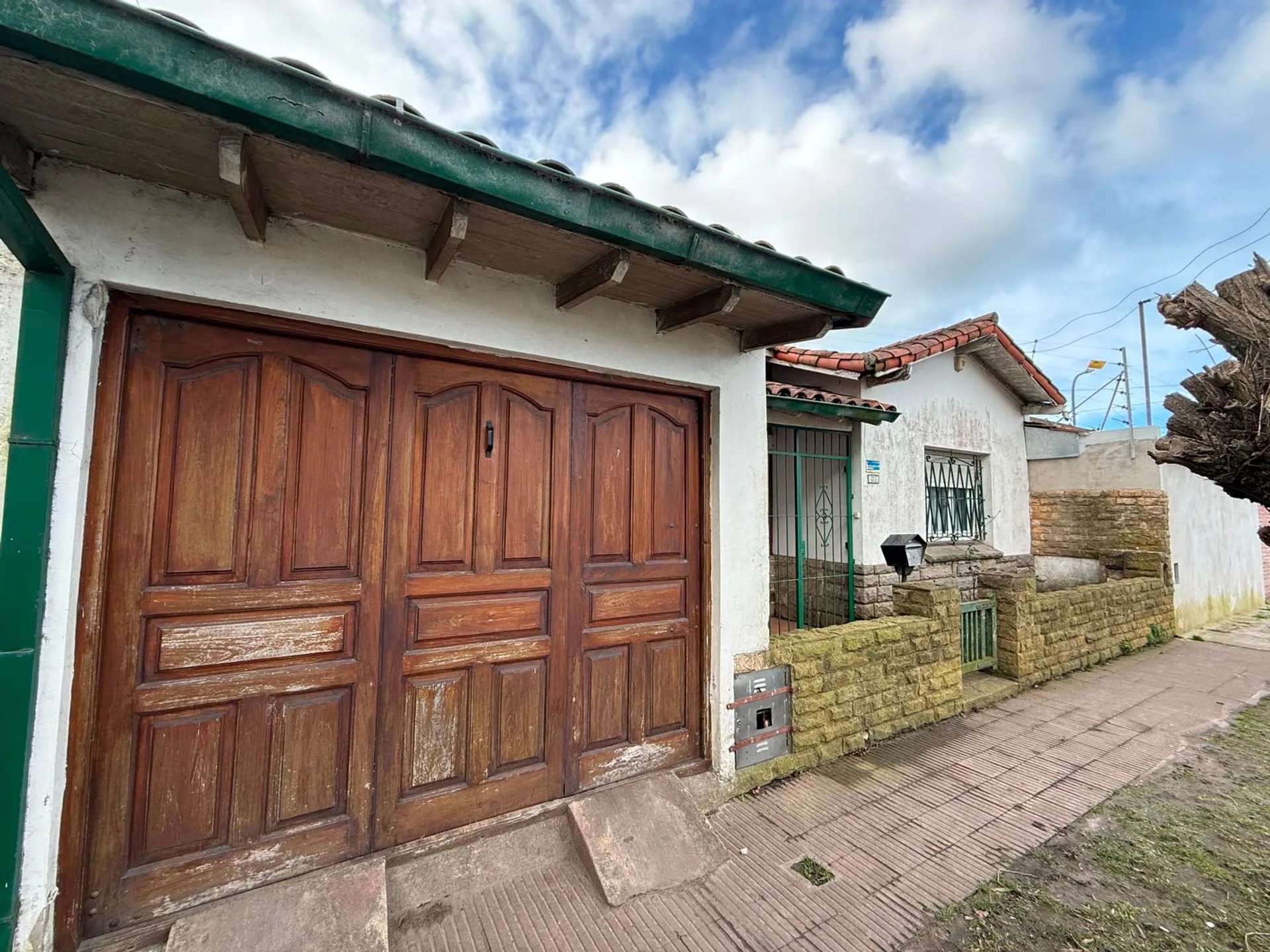 CASA 3 AMBIENTES CON JARDIN Y GARAGE EN AV VERTIZ foto 4