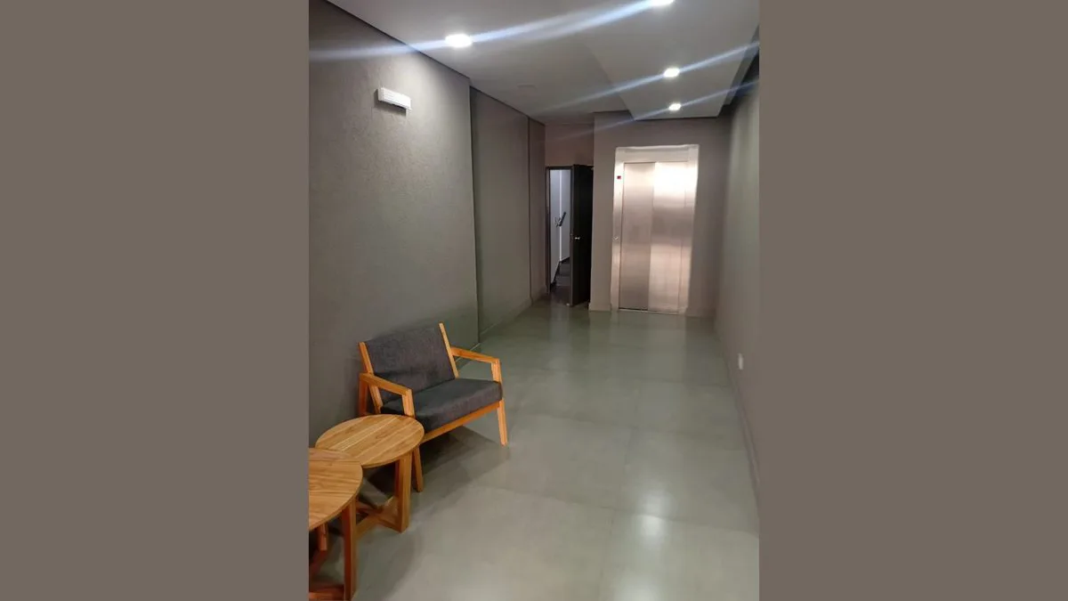 Venta departamento monoambiente balcon aterrazado foto 5