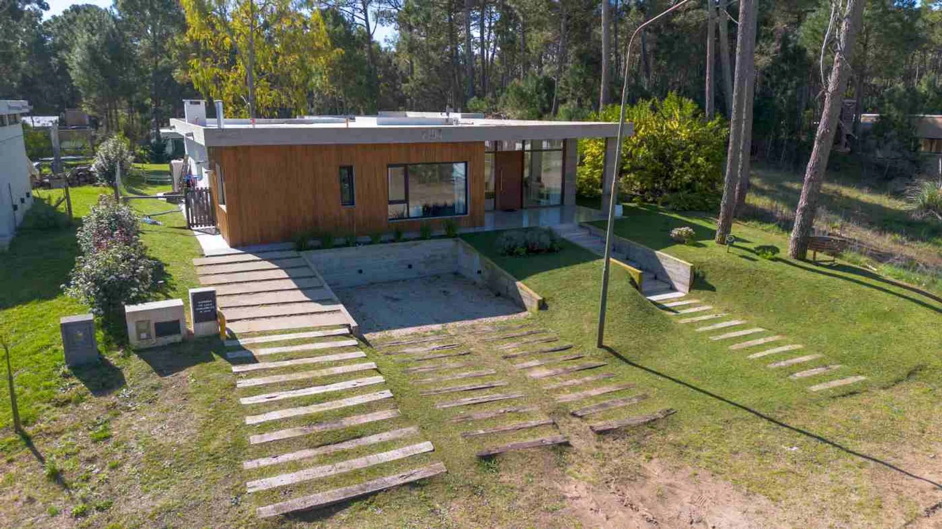 Casa en Venta en PINAMAR Barrio Álamos 5 ambientes