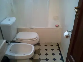 2 Ambientes y medio en casco histórico foto 5