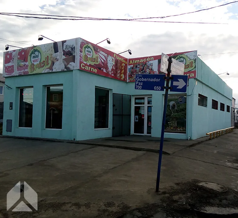 LOCAL – PJE. URQUIZA Esq. GDOR. PAZ