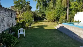 GRAN OPORTUNIDAD 2 PROPIEDADES SOBRE AMPLIO LOTE ZONA RINCON DE MILBERG foto 1