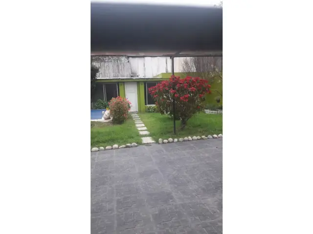 Casa 3 Ambientes con cochera, quincho jardin y pileta SAN ANDRES con renta