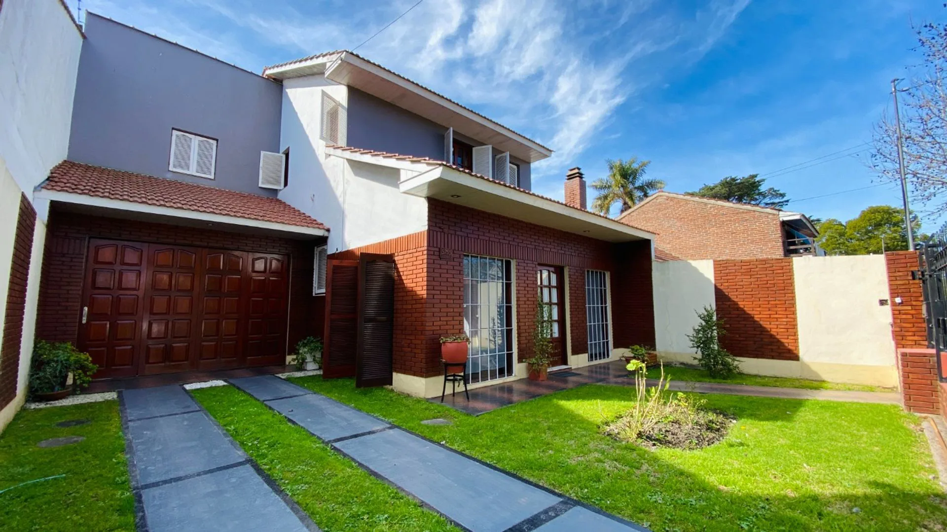 VENTA CASA CON JARDIN Y PARQUE BARRIO CAISAMAR foto 3