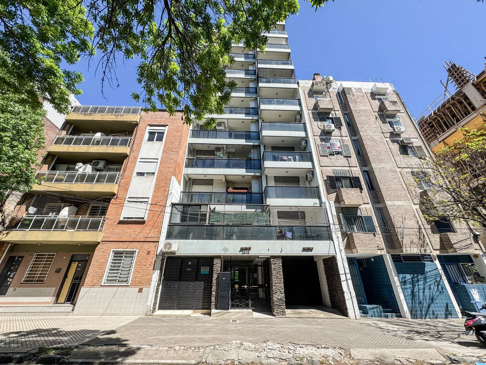 3 de Febrero al 2400 - Departamento en venta de 1 dormitorio con comodín y cochera - Rosario Lourdes foto 2