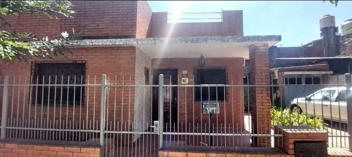 Venta Casa 3 ambientes en José León Suárez foto 2