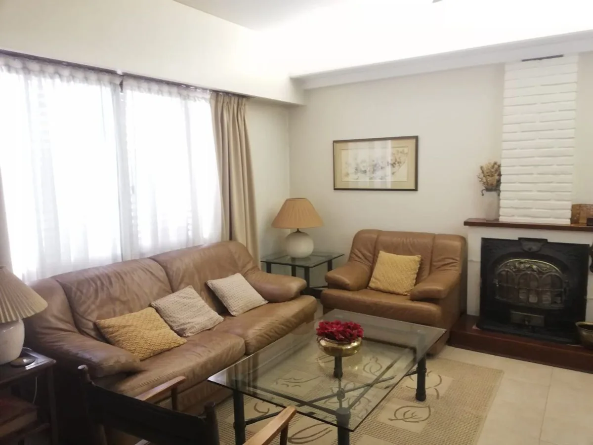 VENTA DE CASA 5 AMB C/COCHERA QUILMES CENTRO foto 4