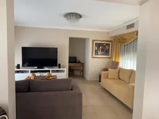 Chalet en venta de cinco ambientes en Country Banco Provincia foto 4