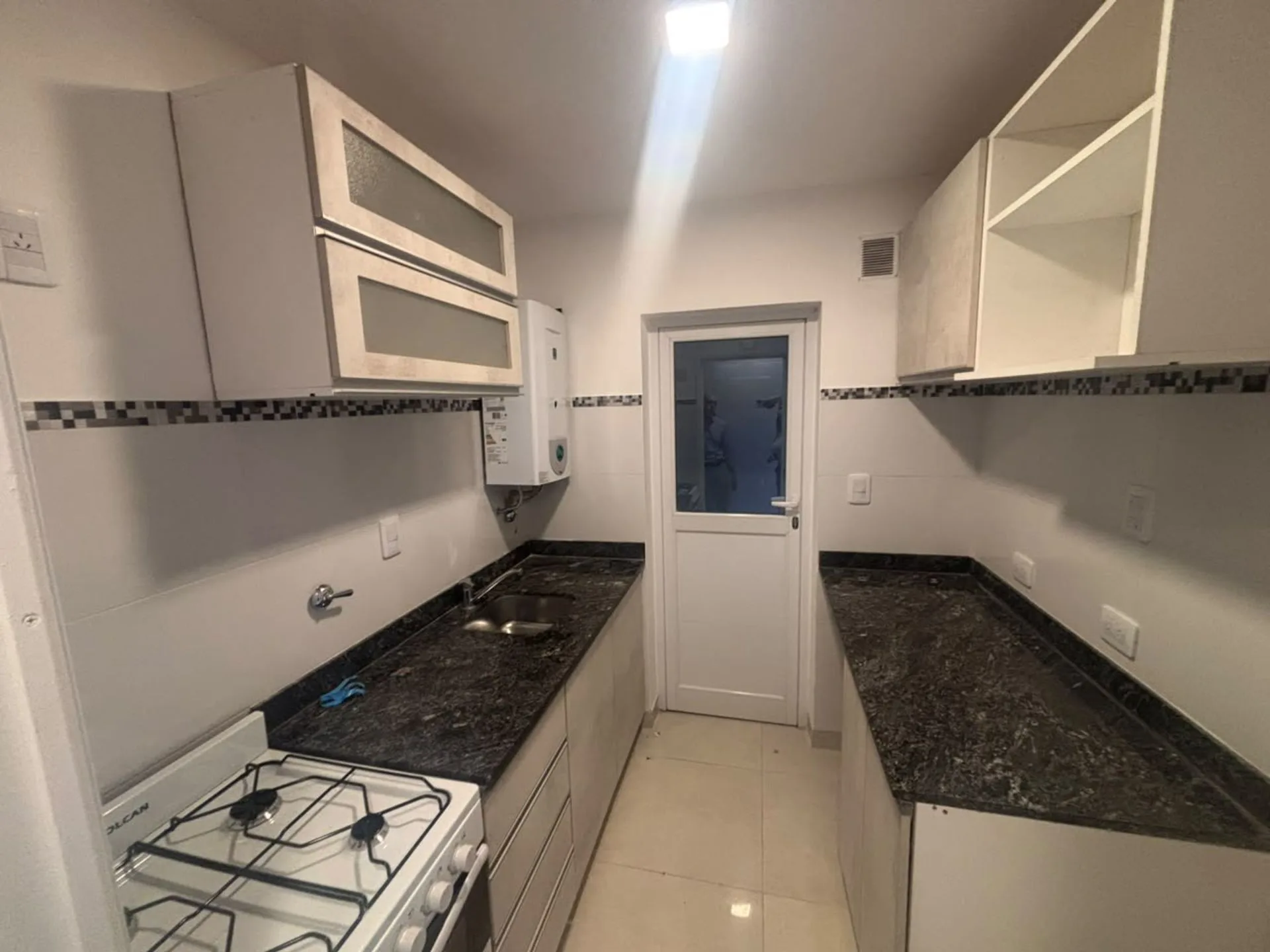 VENDO DEPTO UN DORMITORIO A ESTRENAR foto 2
