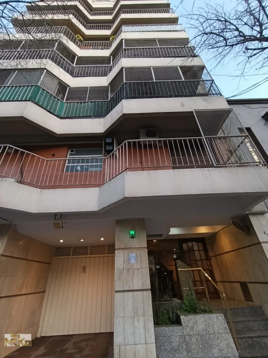 EXCELENTE OFICINA/CONSULTORIO – PISO ALTO – MUY LUMINOSO – CABALLITO foto 5