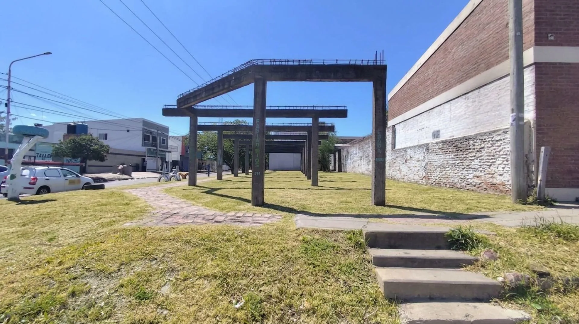 Venta Terreno en Esquina en Resistencia, Chaco.- foto 2