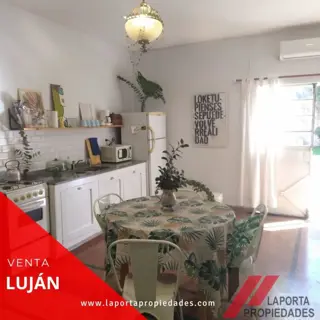CASA EN LUJÁN CENTRO APTA CRÉDITO foto 4