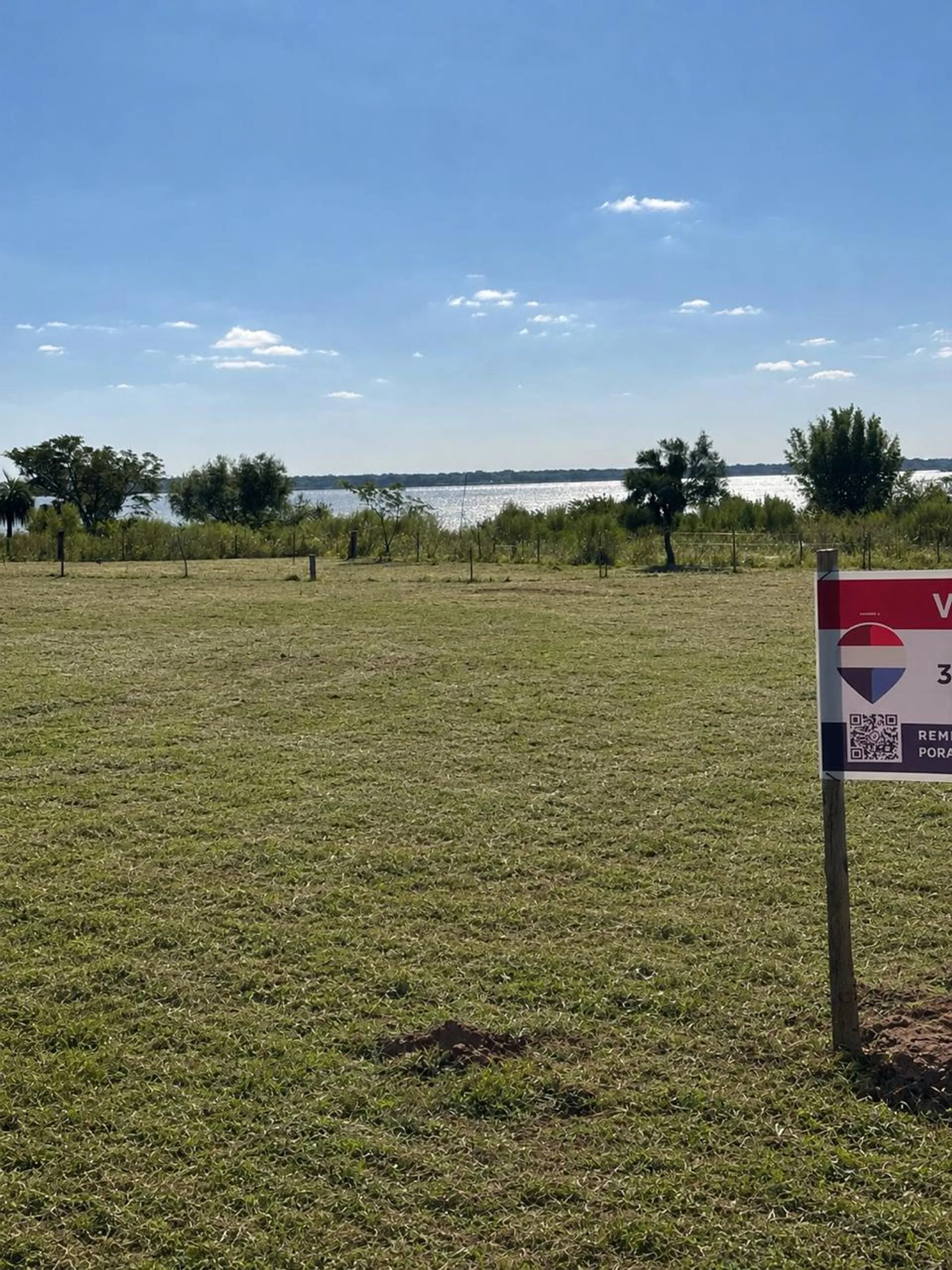 LOTE EN VENTA CON VISTA AL RIO PARANA foto 3