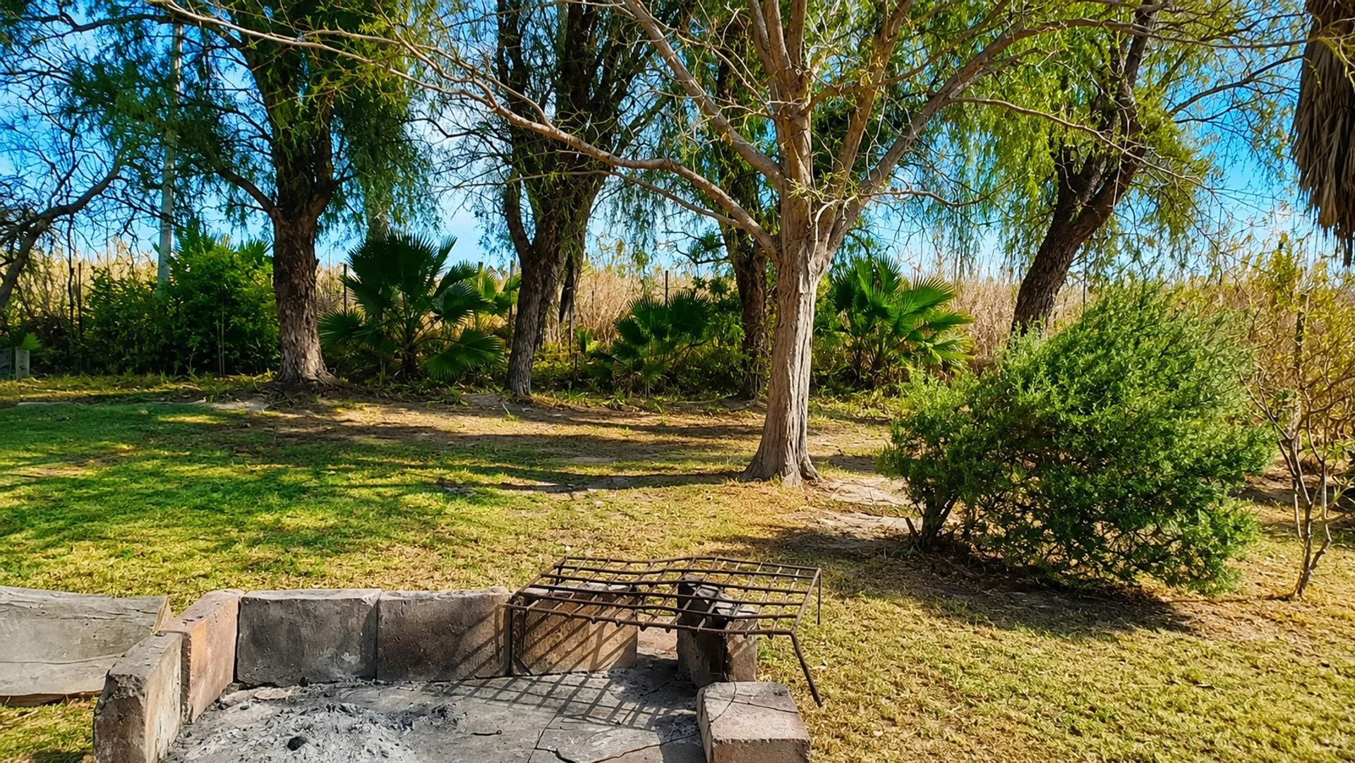 Venta de 2 casas con finca en Fray Luis Beltran foto 3