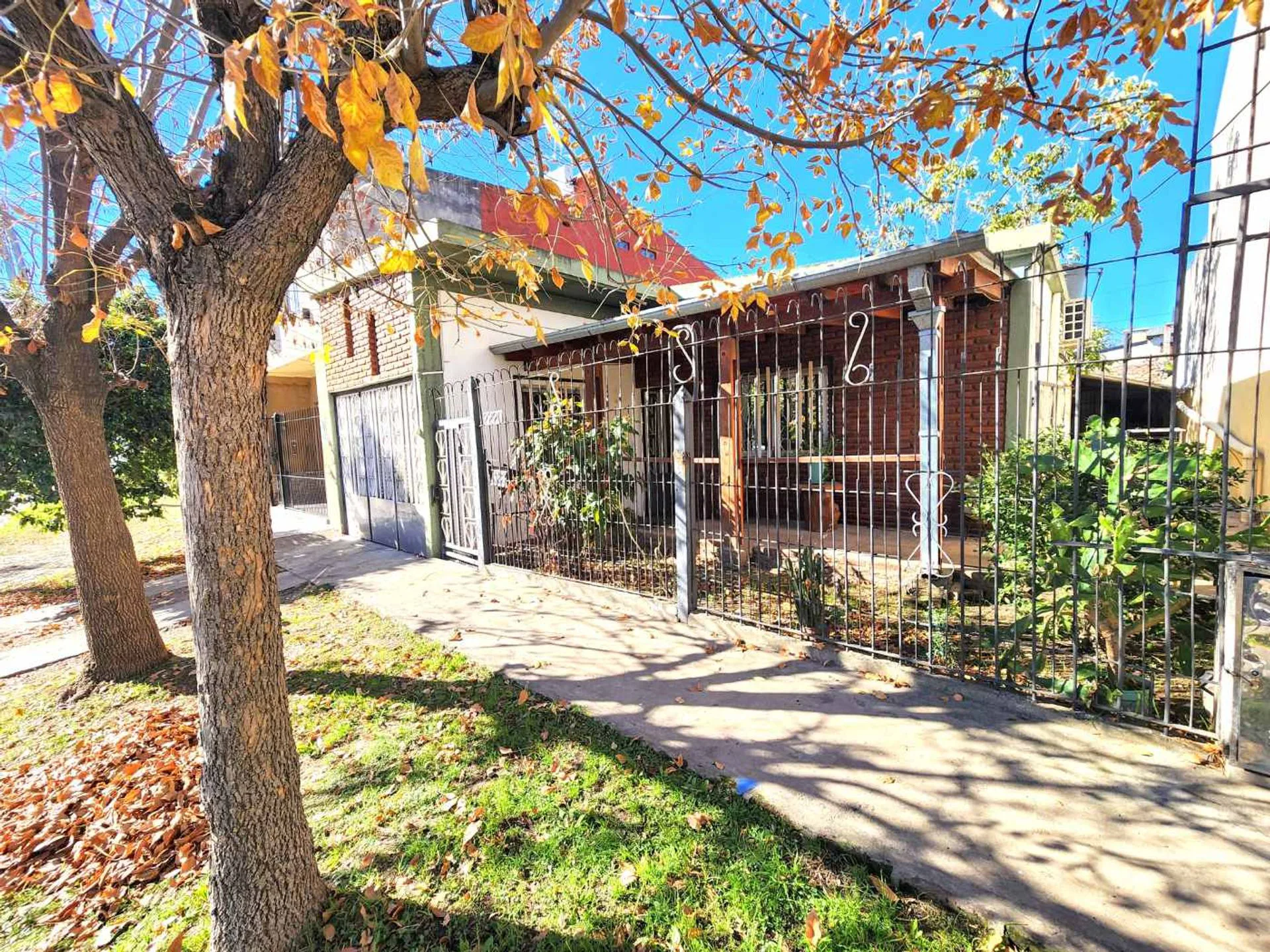OPORTUNIDAD VENTA CASA ITUZAINGO NORTE foto 3