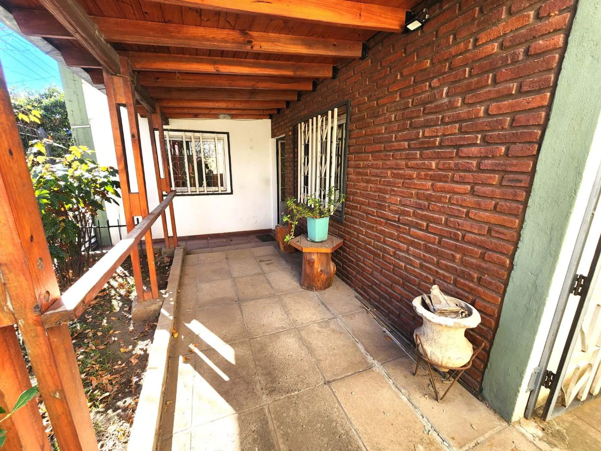 OPORTUNIDAD VENTA CASA ITUZAINGO NORTE foto 4