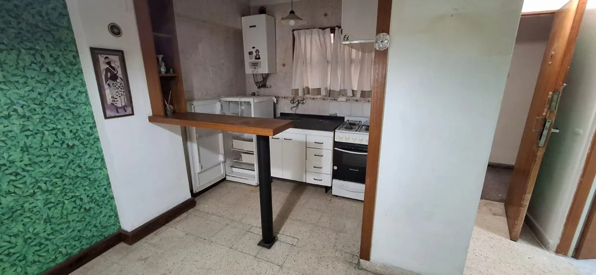VENTA DEPARTAMENTO MONOAMBIENTE AL FRENTE  BALCON foto 3