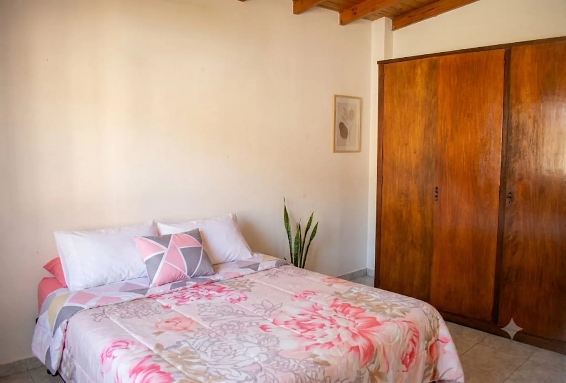 VENTA CASA CON 2 DORMITORIO Y PILETA  EN MORENO foto 5