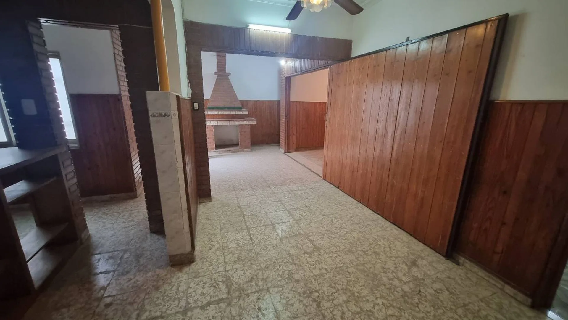 VENTA CASA 2 DORMITORIOS BARRIO GENERAL BUSTOS foto 4