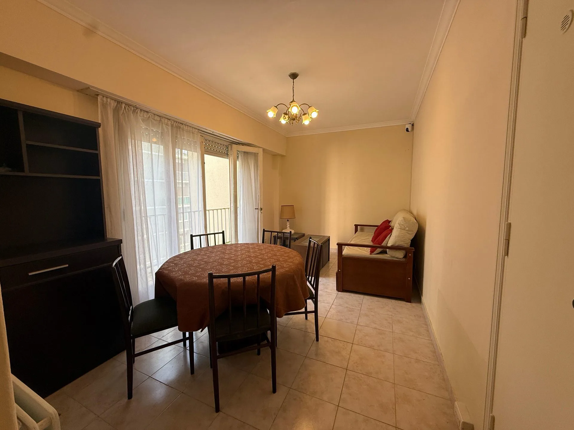 VENTA DPTO 2 AMB CON  BALCON AL FRENTE ZONA CENTRO foto 5