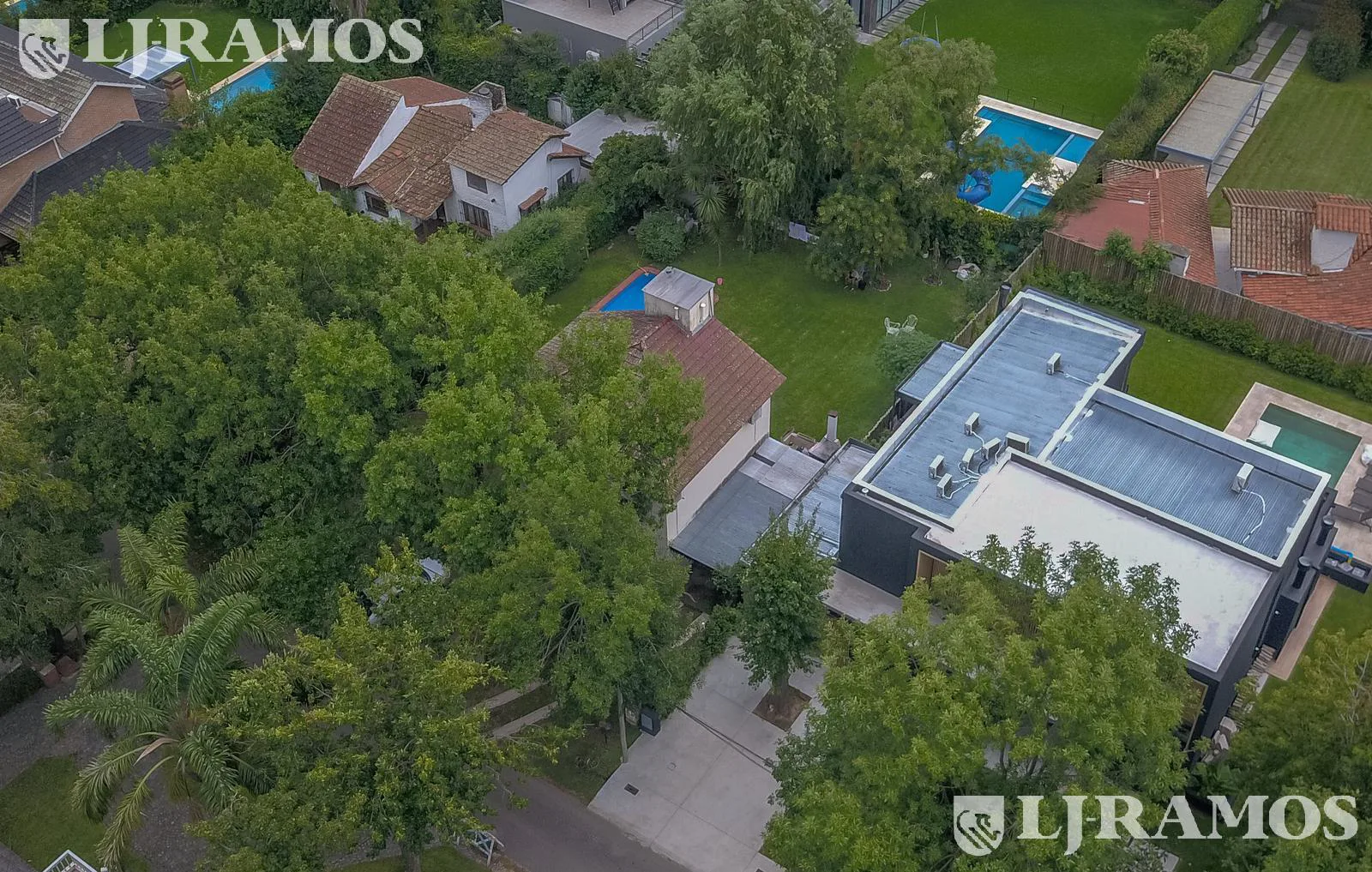 Venta - Casa en Mapuche C.C  3 dorms y pileta - Seguridad 24hs - Apto crédito foto 4