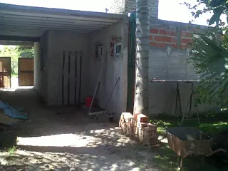 Casa en venta a refaccionar con dos departamentos, Barrio Stone, Escobar foto 5