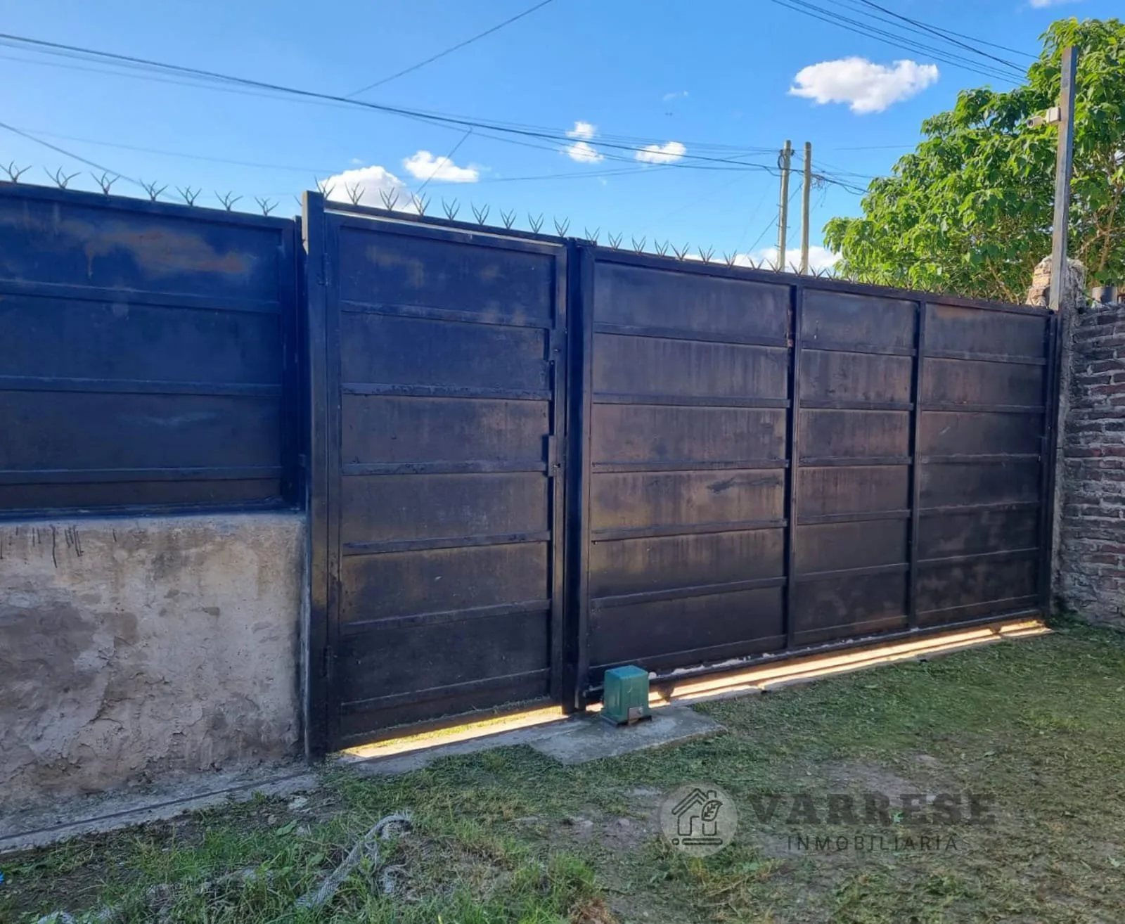 Casa con Pileta en Venta foto 4