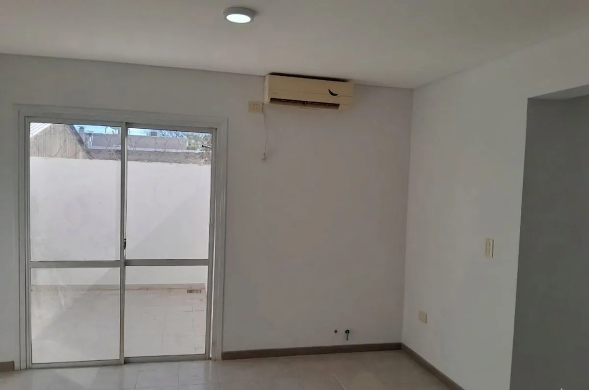 VENTA DEPARTAMENTO EXCELENTE UBICACION G. CRUZ foto 2