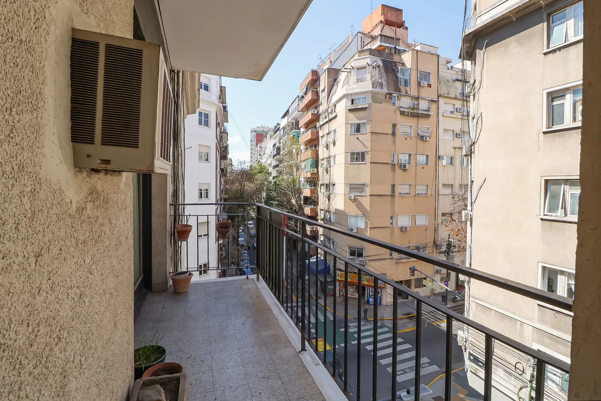 VENTA CUATRO AMBIENTES CON DEPENDENCIA Y BALCON foto 5