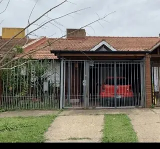 Casa  en venta en  Campana foto 1