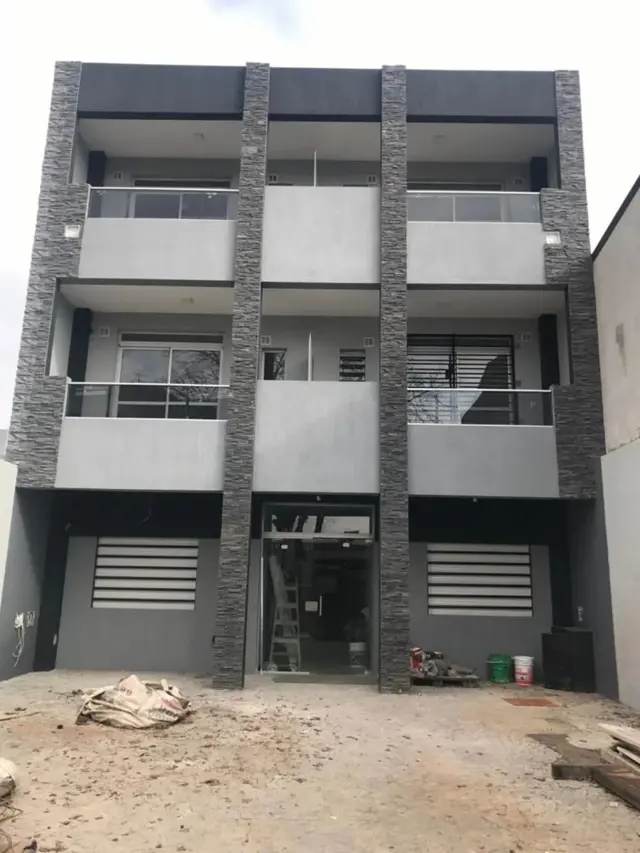 SEMIPISO A ESTRENAR 3 AMBIENTES EN QUILMES OESTE