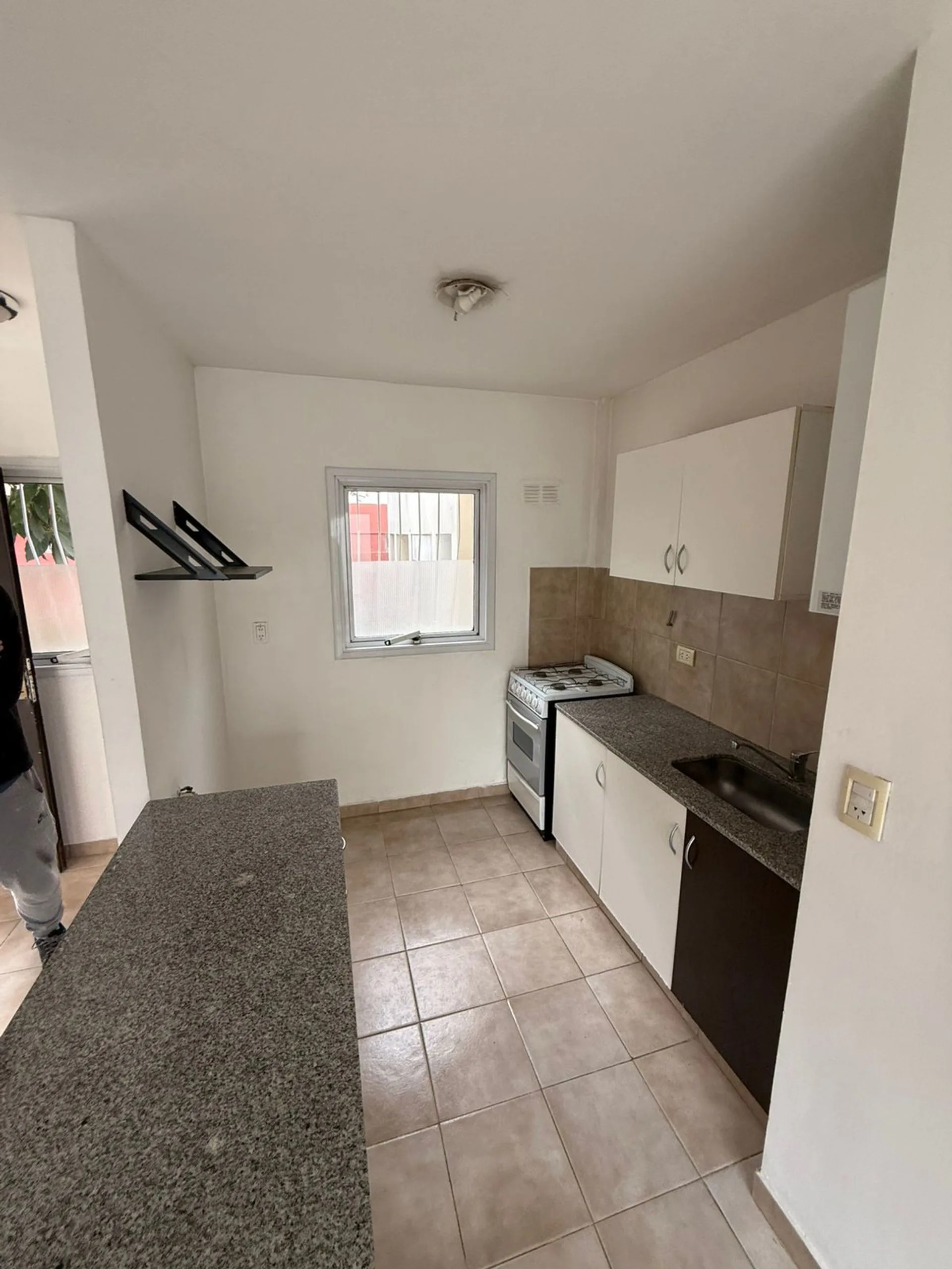 VENTA DE DEPARTAMNETO ZONA CENTRO GENERAL ROCA foto 4