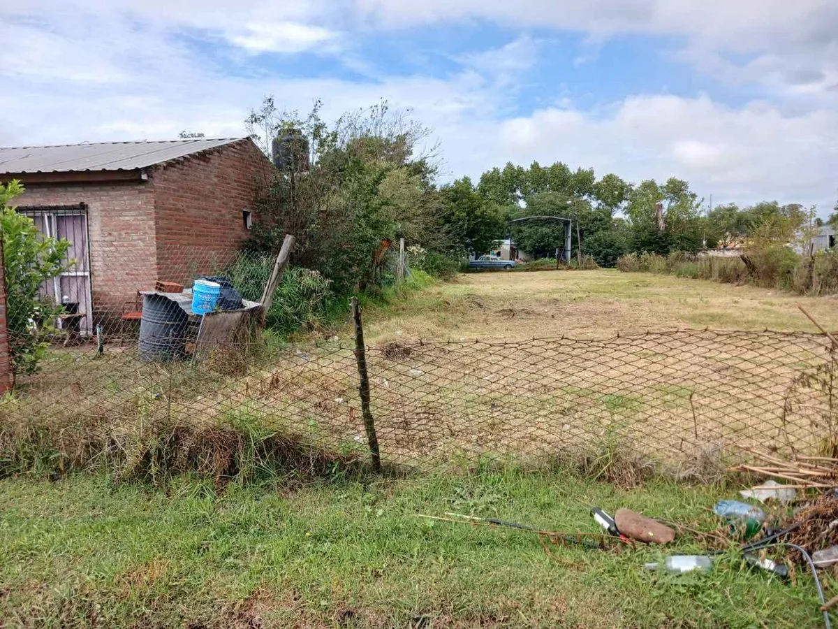 VENTA 2 TERRENOS CON EXCELENTE UBICACIÓN EN ROLDAN foto 2