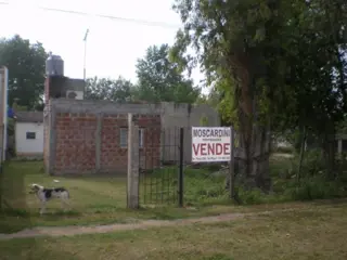 LOTE FINANCIADO CON MEJORAS EN LA REJA - MORENO - ATENCION: R E T A S A D O foto 2