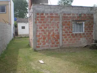 LOTE FINANCIADO CON MEJORAS EN LA REJA - MORENO - ATENCION: R E T A S A D O foto 5