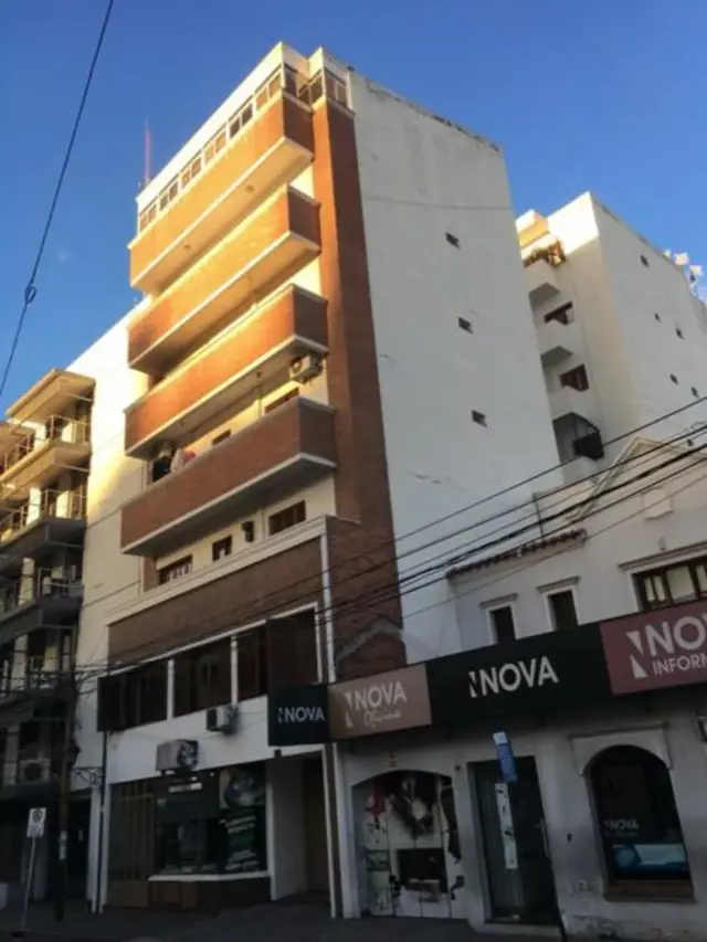 Venta de dpto 2 dorm centrico.
